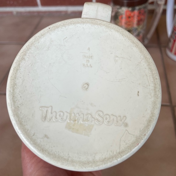 Vintage Set of 4 Budweiser Thermo-Serv Insulated Plastic Mugs - Picture 8 of 8